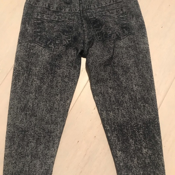Flowers by Zoe Denim Capri Size 18 Mos - Picture 2 of 3